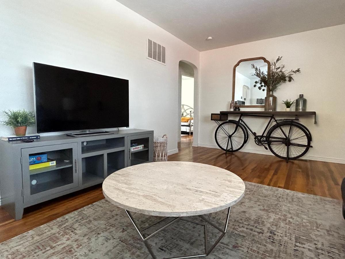 Home Sweet Idahome, Feels Like Home With All The Decor You Wish You Could Afford King Bed In Master, Fully Fenced Dog Friendly Yard, A Few Blocks From Bsu And Downtown Boise, Your Perfect Stay! المظهر الخارجي الصورة