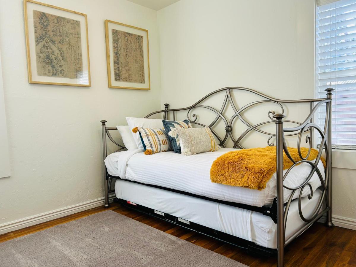 Home Sweet Idahome, Feels Like Home With All The Decor You Wish You Could Afford King Bed In Master, Fully Fenced Dog Friendly Yard, A Few Blocks From Bsu And Downtown Boise, Your Perfect Stay! المظهر الخارجي الصورة