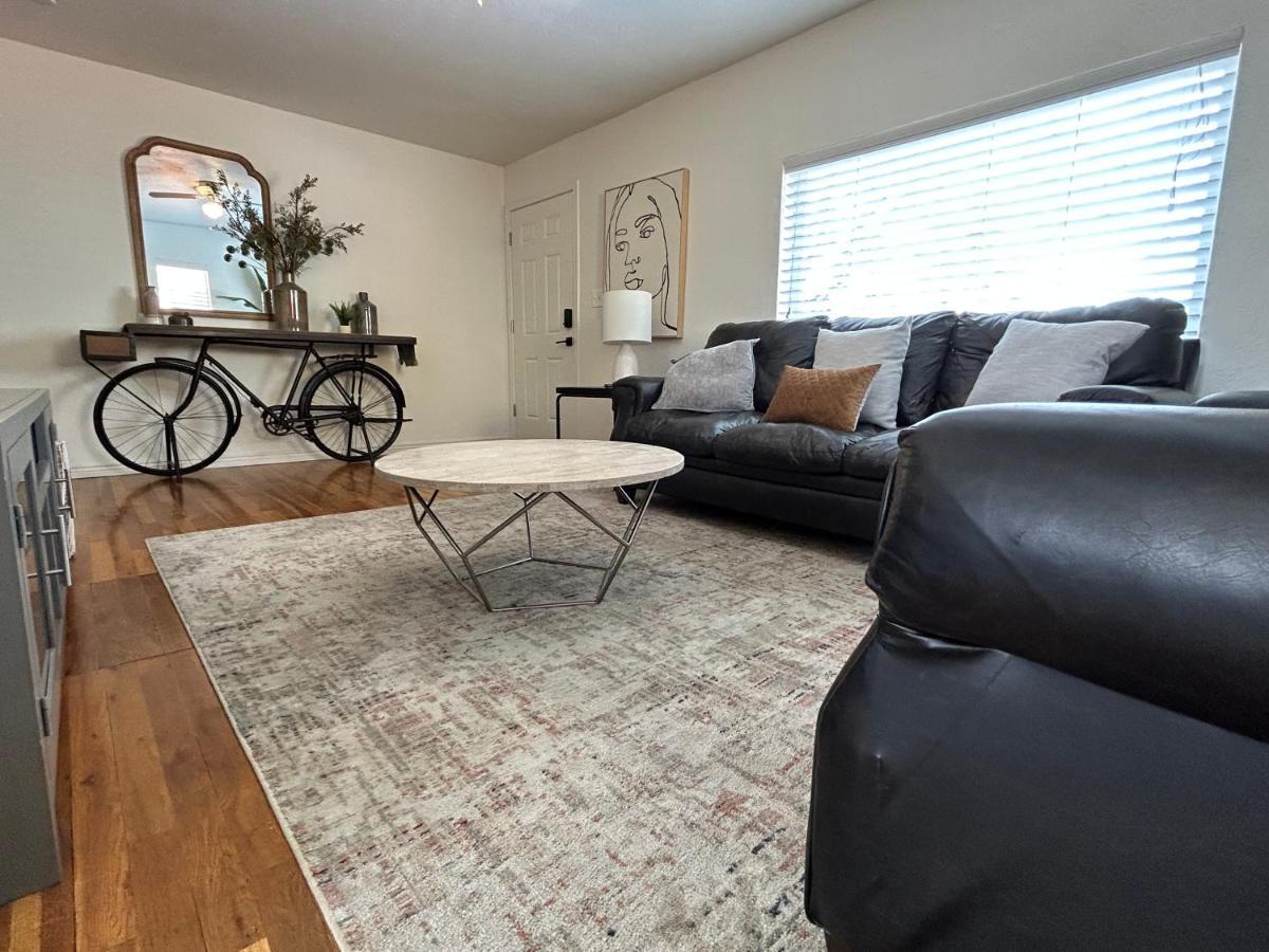 Home Sweet Idahome, Feels Like Home With All The Decor You Wish You Could Afford King Bed In Master, Fully Fenced Dog Friendly Yard, A Few Blocks From Bsu And Downtown Boise, Your Perfect Stay! المظهر الخارجي الصورة