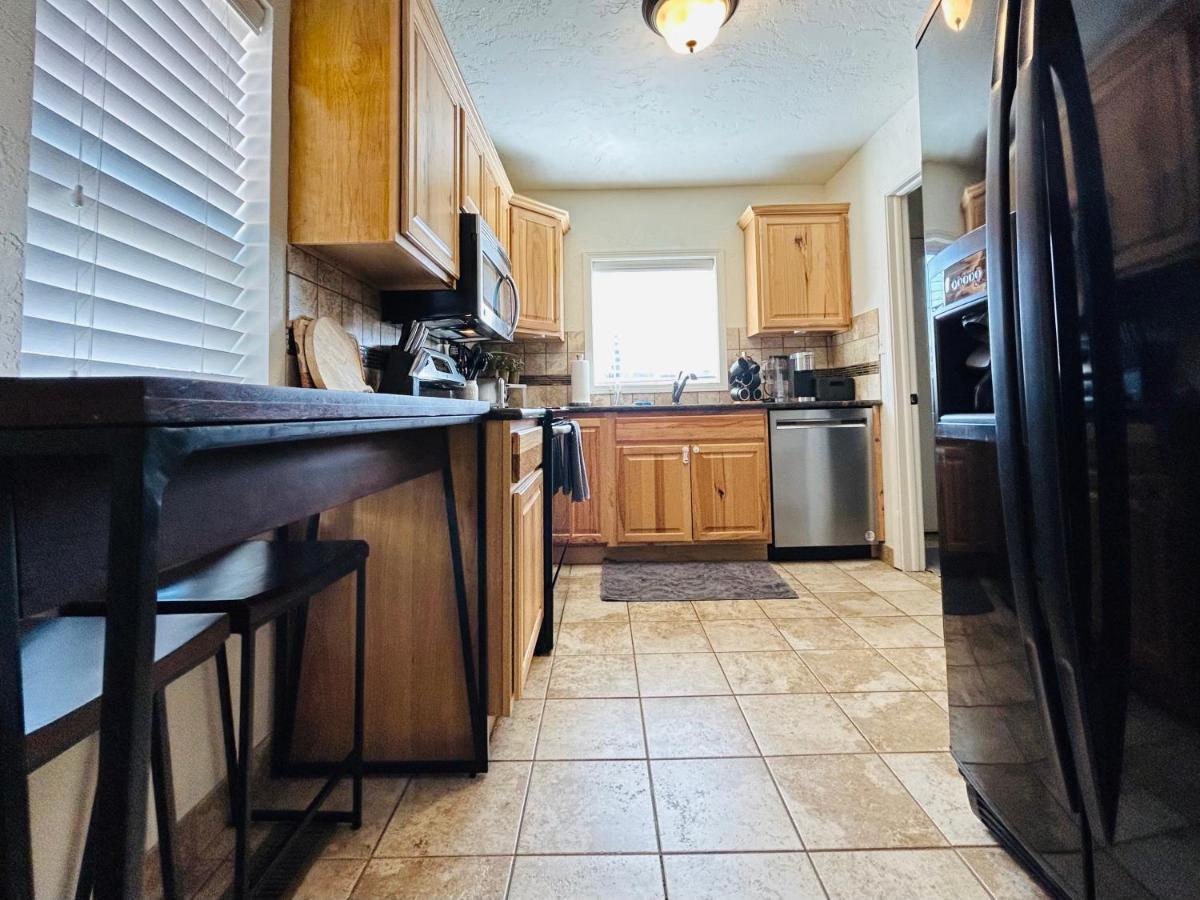 Home Sweet Idahome, Feels Like Home With All The Decor You Wish You Could Afford King Bed In Master, Fully Fenced Dog Friendly Yard, A Few Blocks From Bsu And Downtown Boise, Your Perfect Stay! المظهر الخارجي الصورة