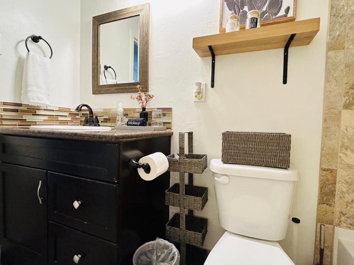 Home Sweet Idahome, Feels Like Home With All The Decor You Wish You Could Afford King Bed In Master, Fully Fenced Dog Friendly Yard, A Few Blocks From Bsu And Downtown Boise, Your Perfect Stay! المظهر الخارجي الصورة